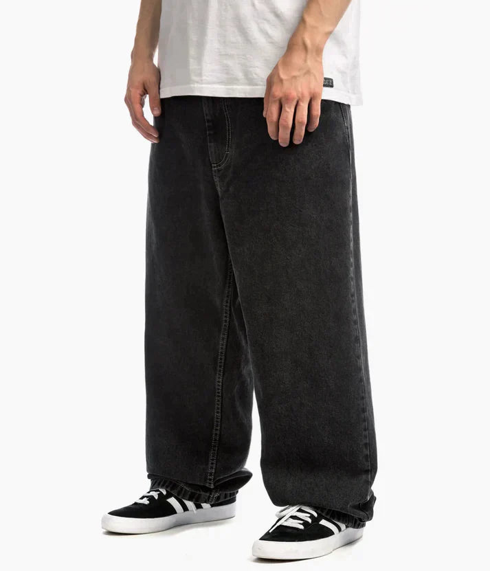 Baggy-Jeans für große Jungen